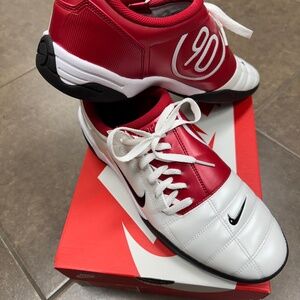 Mens Nike Total 90 Shoes - size 12.5